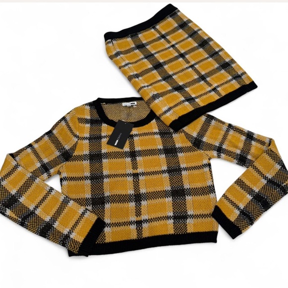 Fashion Nova Yellow and Black Plaid Mini Skirt - Picture 2 of 6